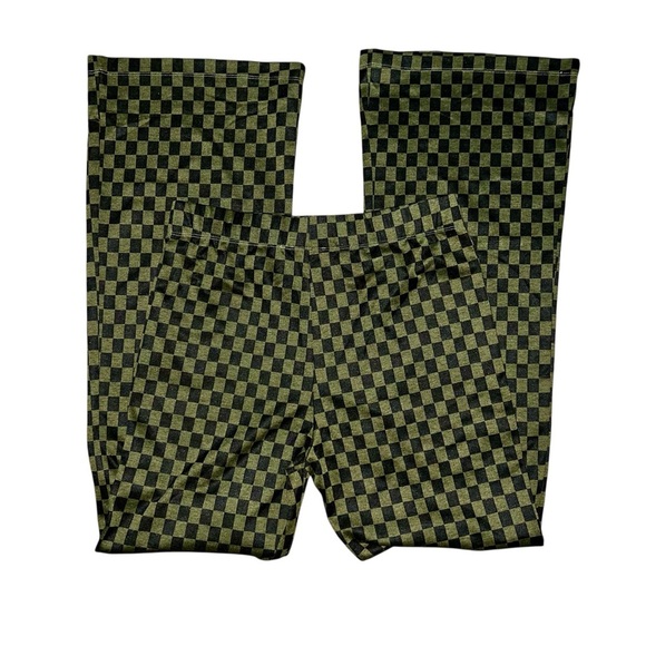 Checkered Black and Green Pants size large nwt - Picture 3 of 6